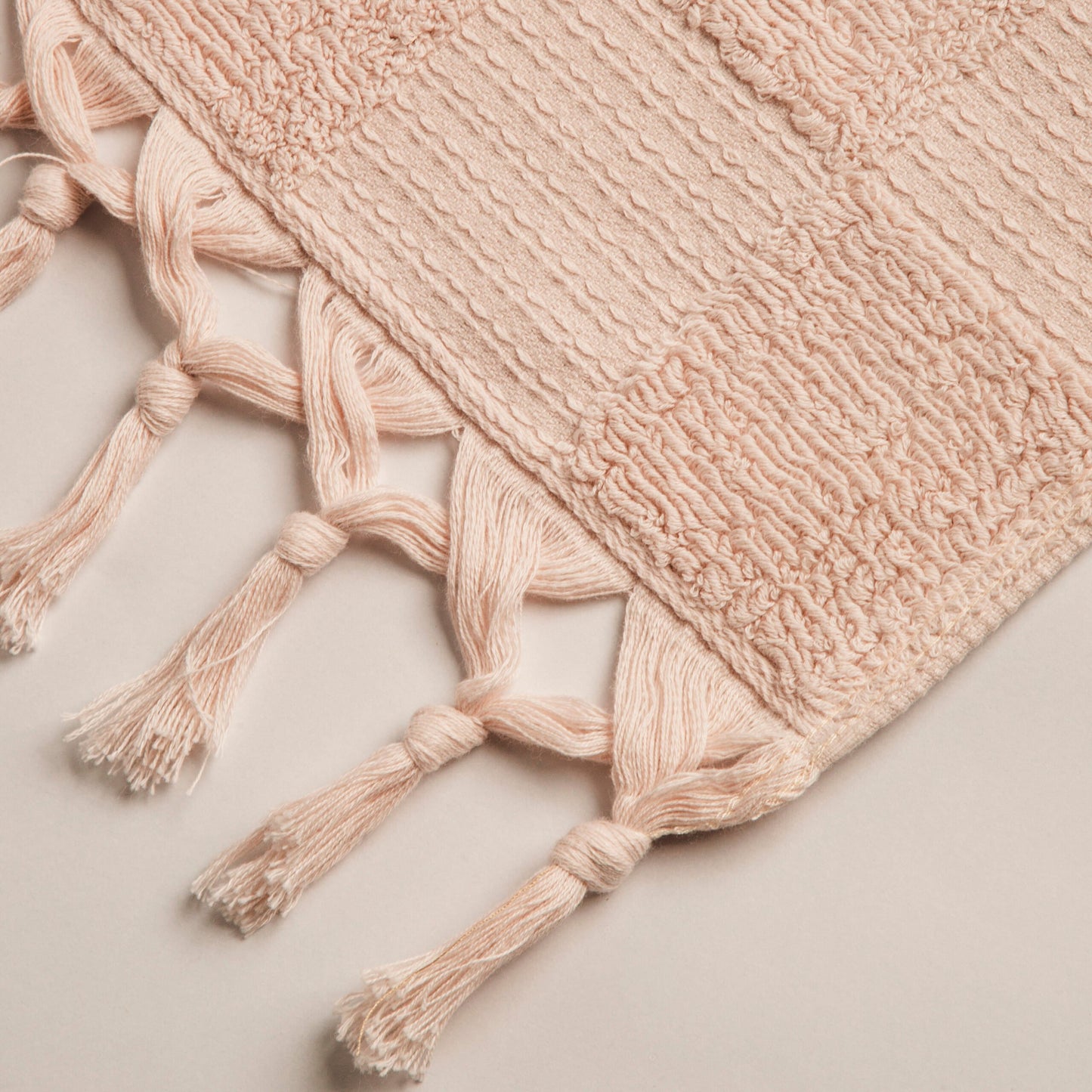 V 011 – Half Bath Towel