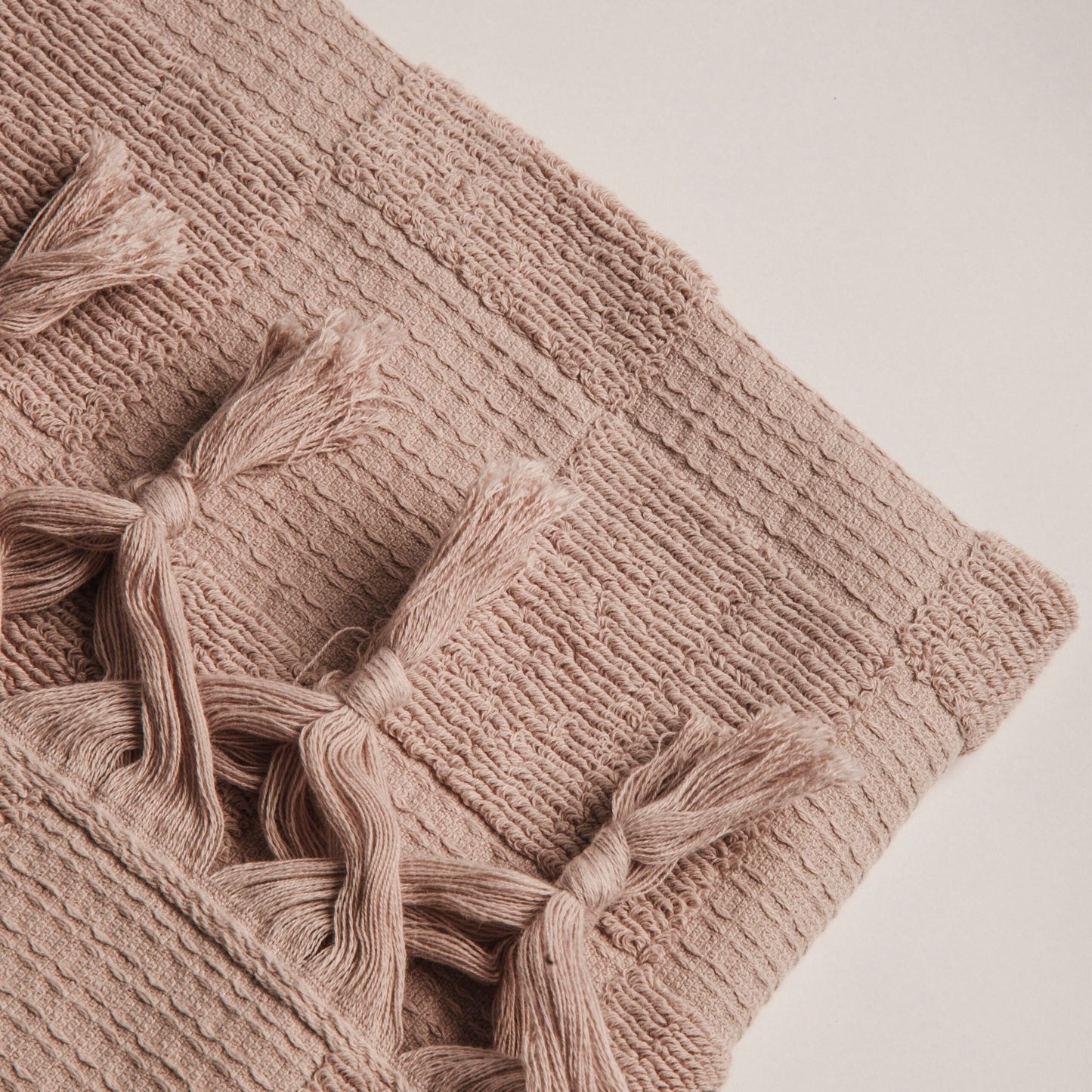 V 011 – Half Bath Towel