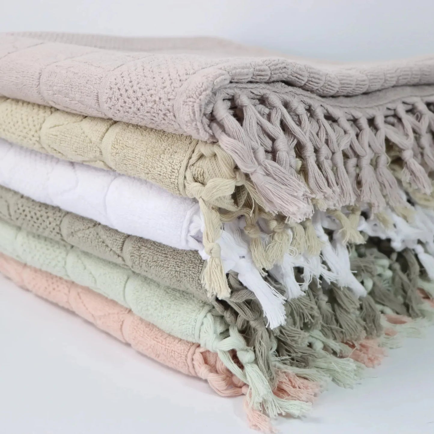 70 cm Turkish Towel M(2) with Border – 1 Piece