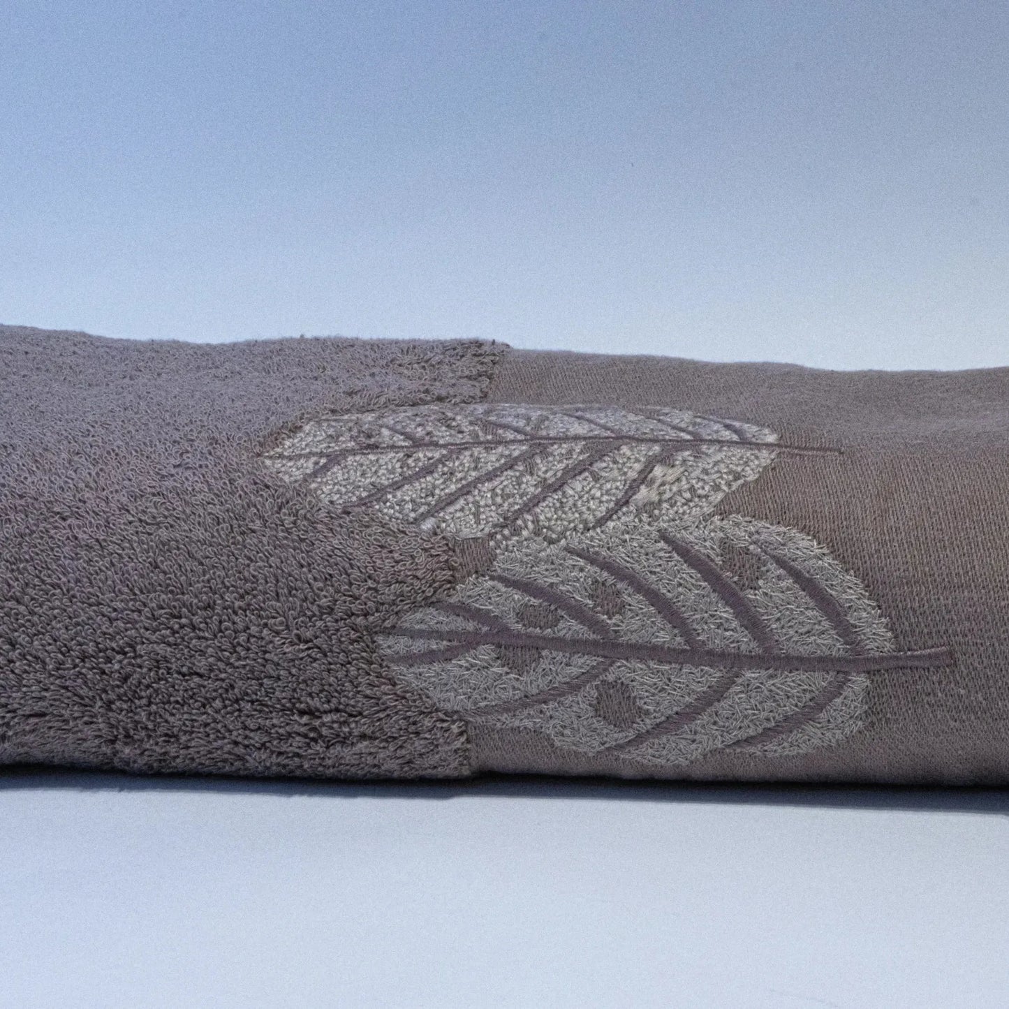 70 cm Nancy Embroidered Towel