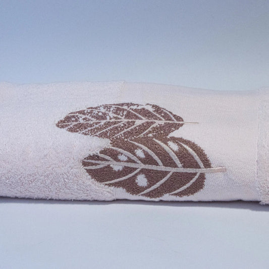 70 cm Nancy Embroidered Towel