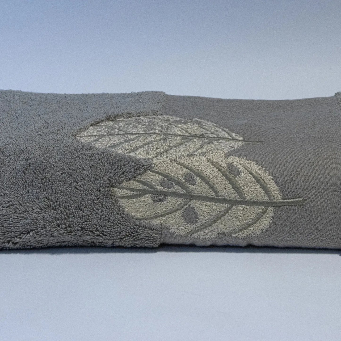 70 cm Nancy Embroidered Towel