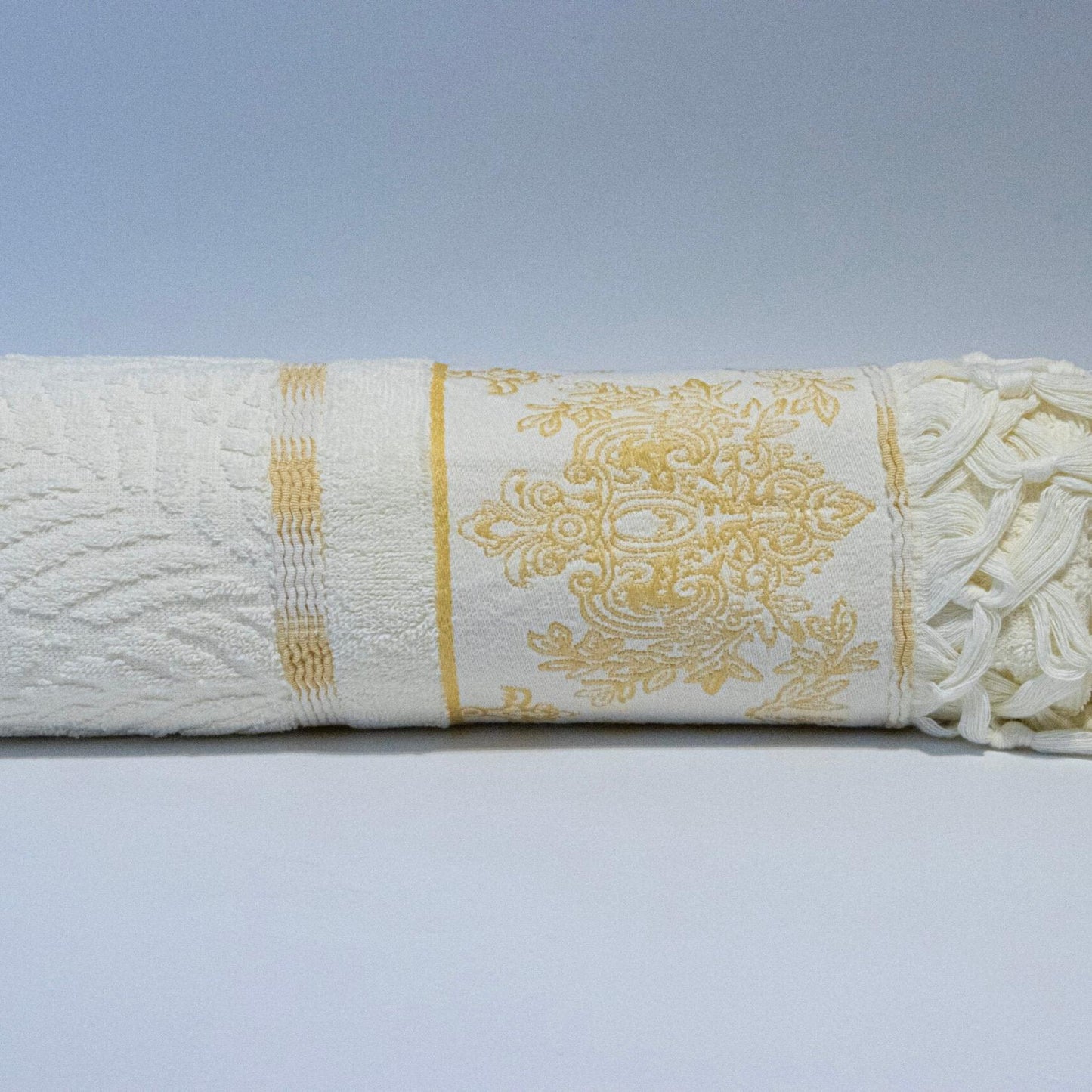 70 cm Saray Towel (11) with Border