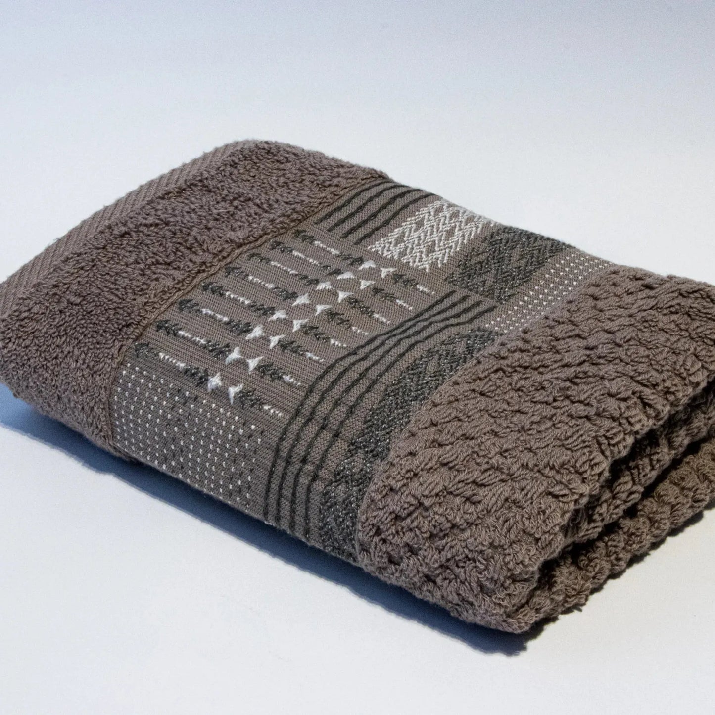 70 cm Donia Towel M (2) Border