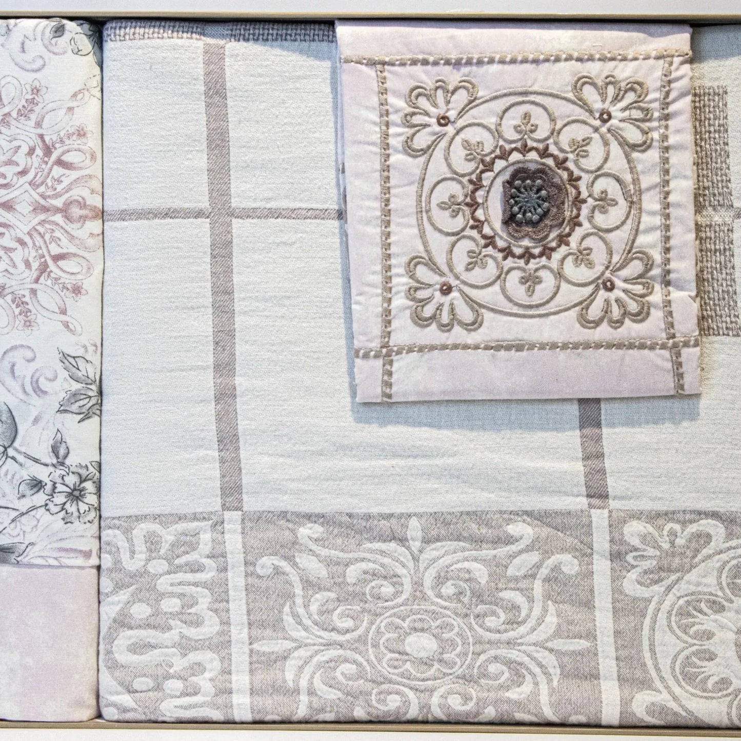 Janella Large 5-Piece Coverlet Set