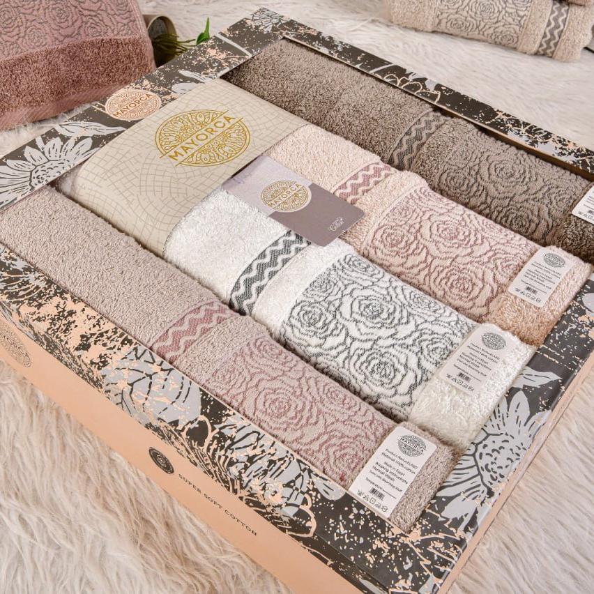 Dolly 2 – Full Bath Towel