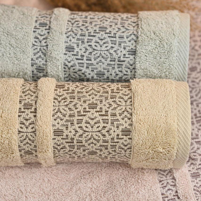 Dolly 5 – Full Bath Towel