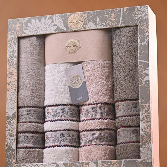 Dolly 6 – Full Bath Towel