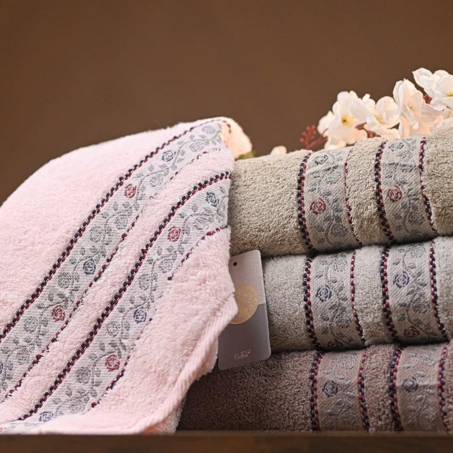 Dolly 6 – Full Bath Towel