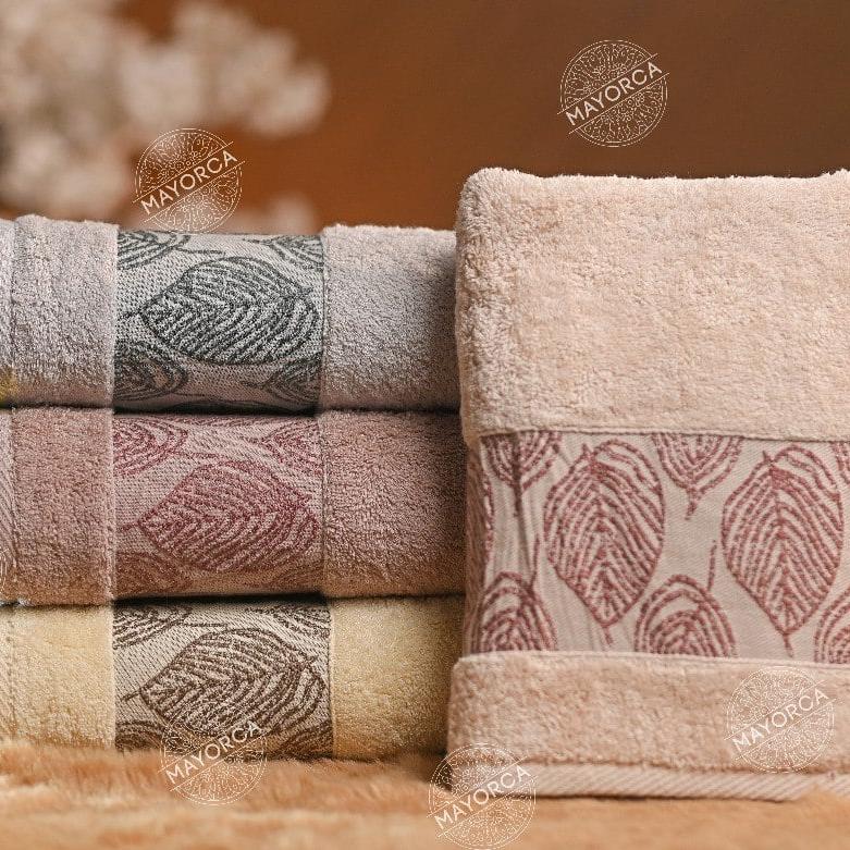 Berlin 2 – Half Bath Towel