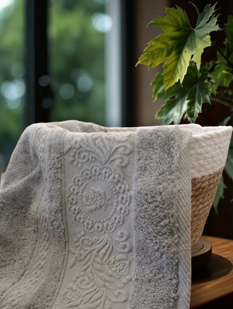 V02 half bath towel