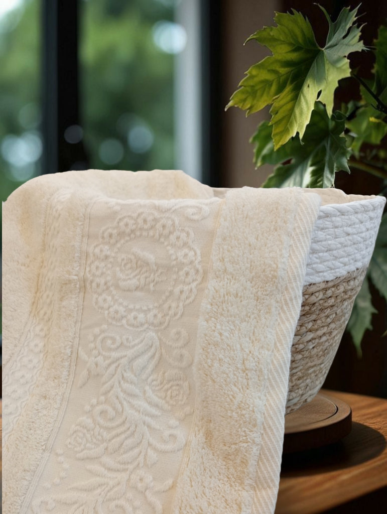 V02 half bath towel